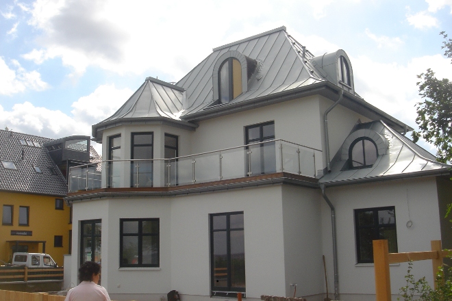 Private Wohn- und Geschäftshäuser